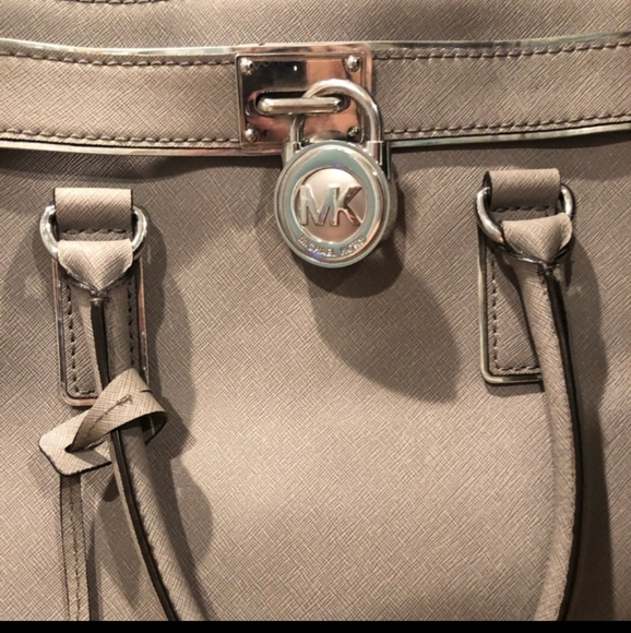 Gray Michael Kors Shoulder Bag - Picture 2 of 5